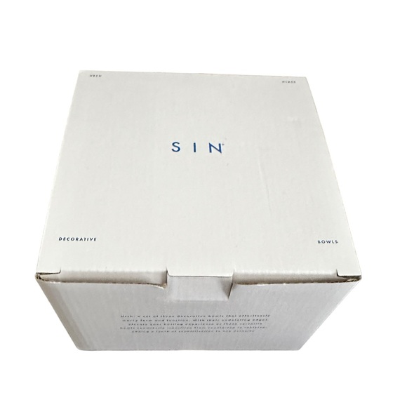 NWT SIN Urch-Decorative Glass Bowls Set of 3 - Picture 3 of 3